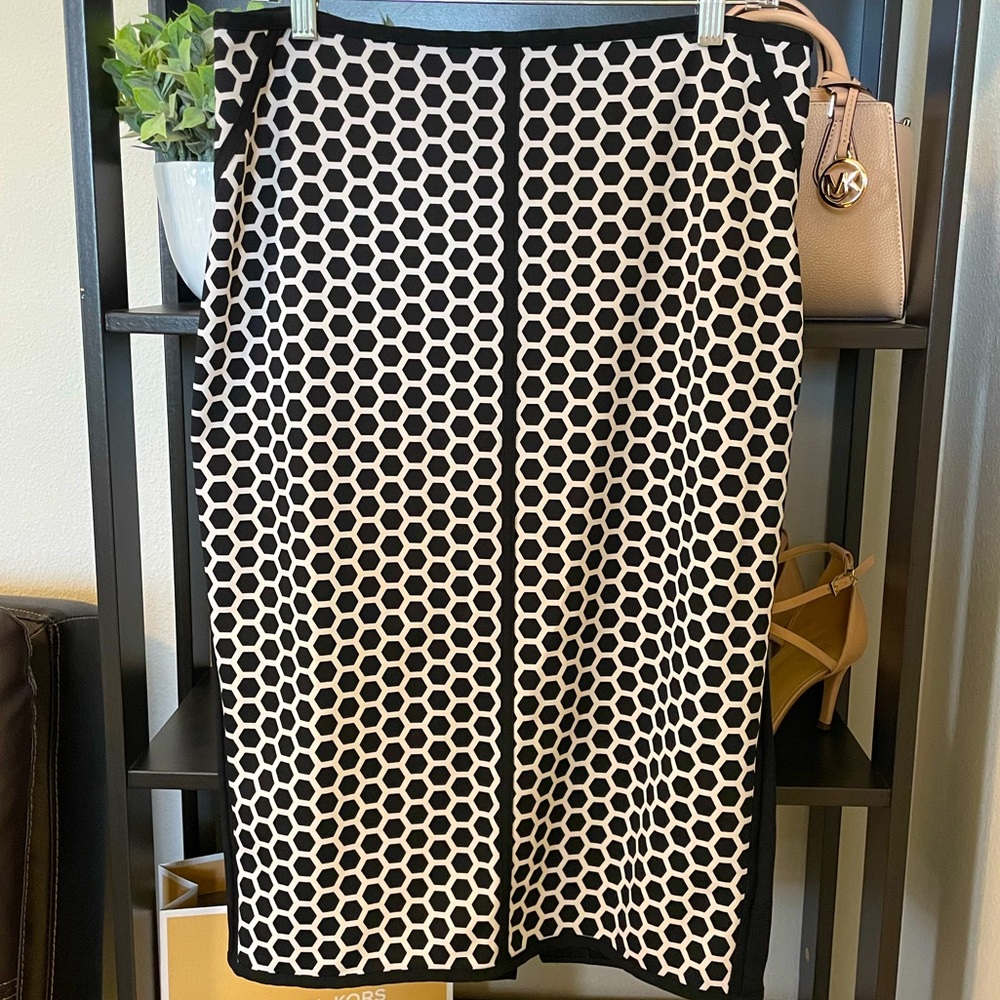 Worthington Geometric Skirt black & white size L